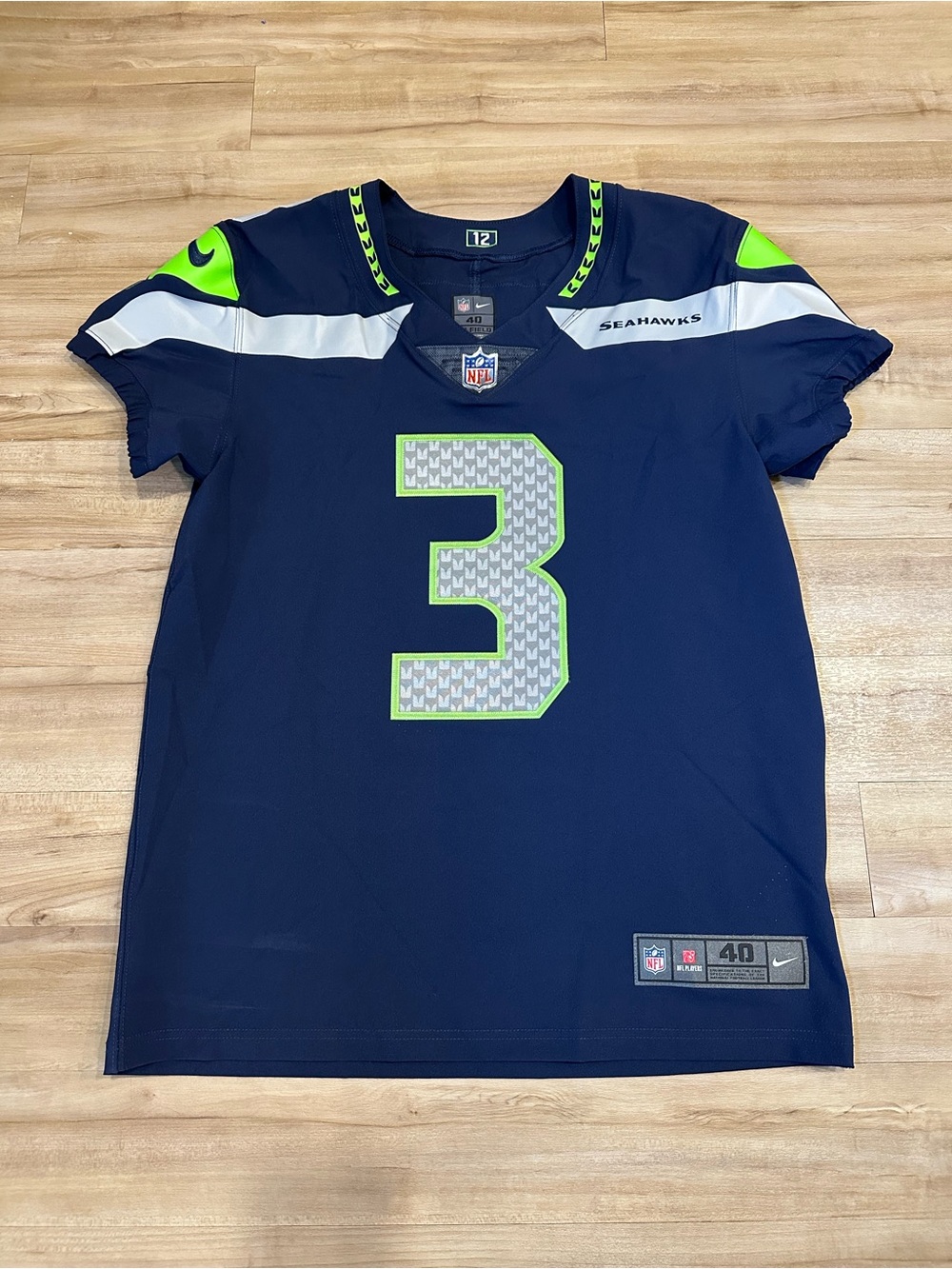 Nike Elite On Field Seattle Seahawks Jersey Russell Wilson #3 Size 40